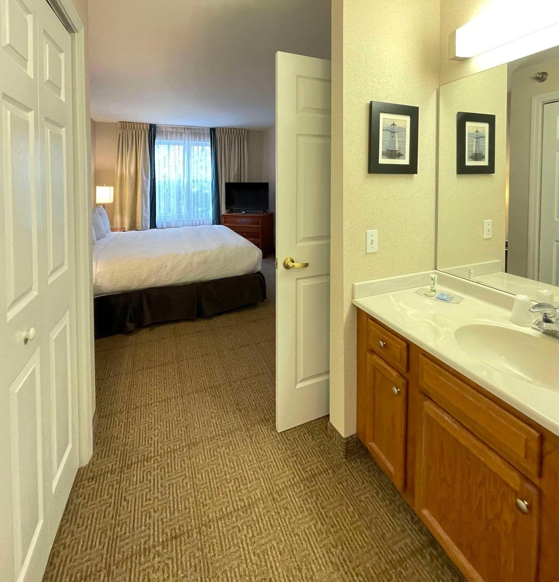 Smart Suites, Ascend Hotel Collection South Burlington Eksteriør billede