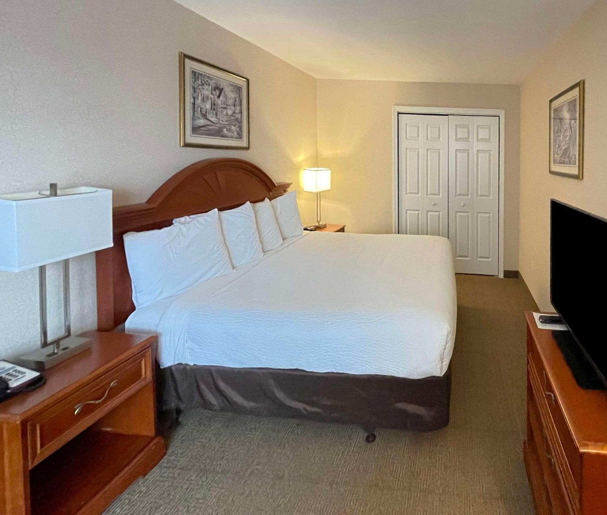 Smart Suites, Ascend Hotel Collection South Burlington Eksteriør billede